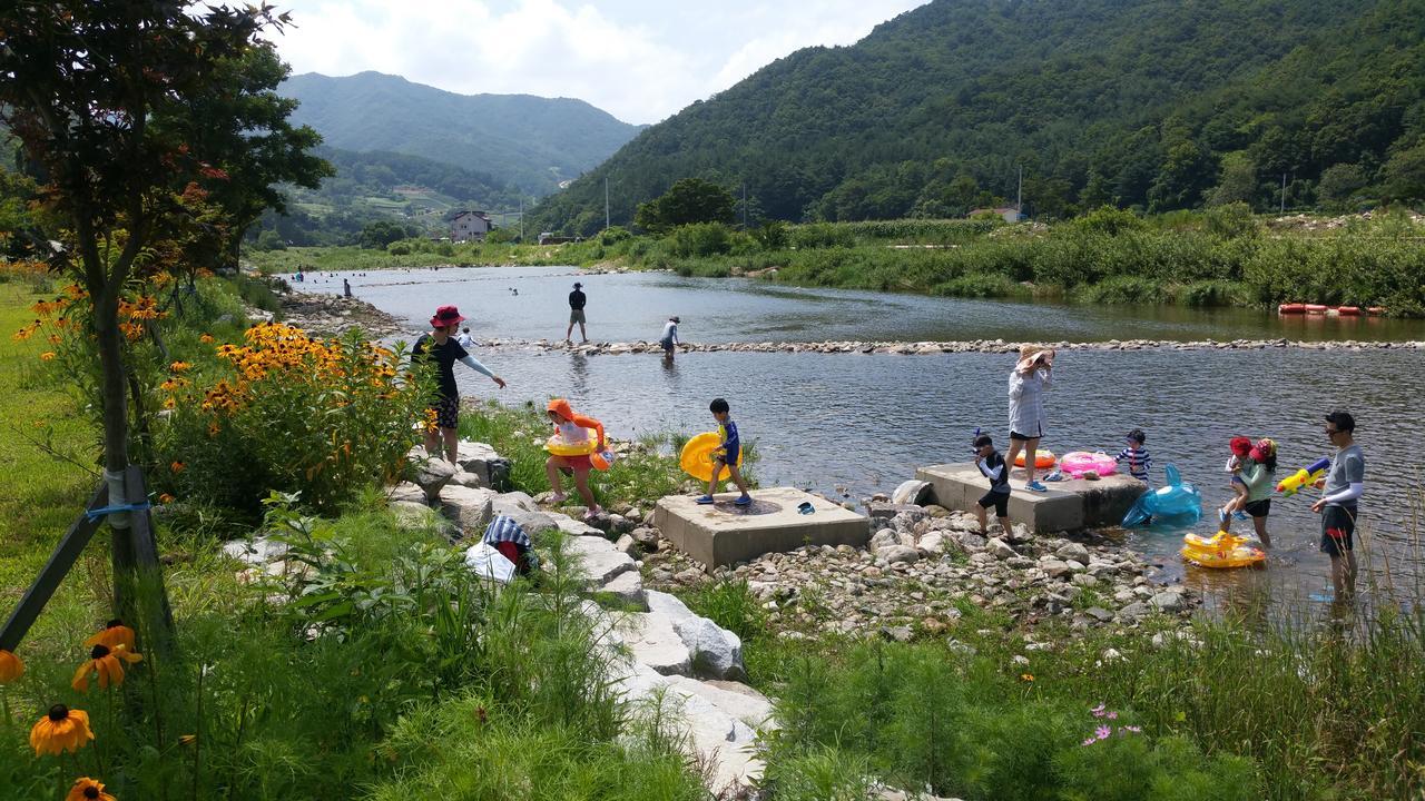 Muju Ecoville Luaran gambar